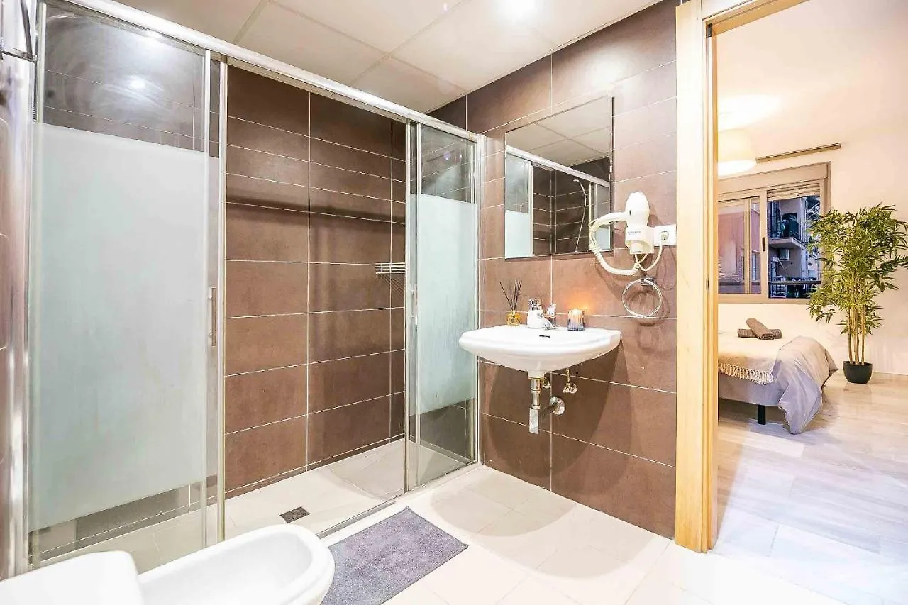 Carlos Haya Beautiful Apartment With Parking Малага Испания